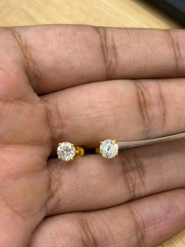 Orecchini vite con diamanti - a,